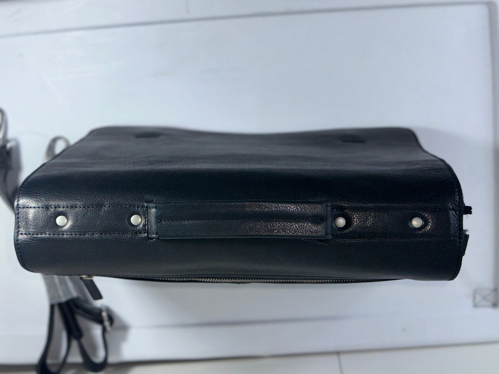 SAMPLE SALE #31 Brikmond 100% Leather  Executive 1 briefcase