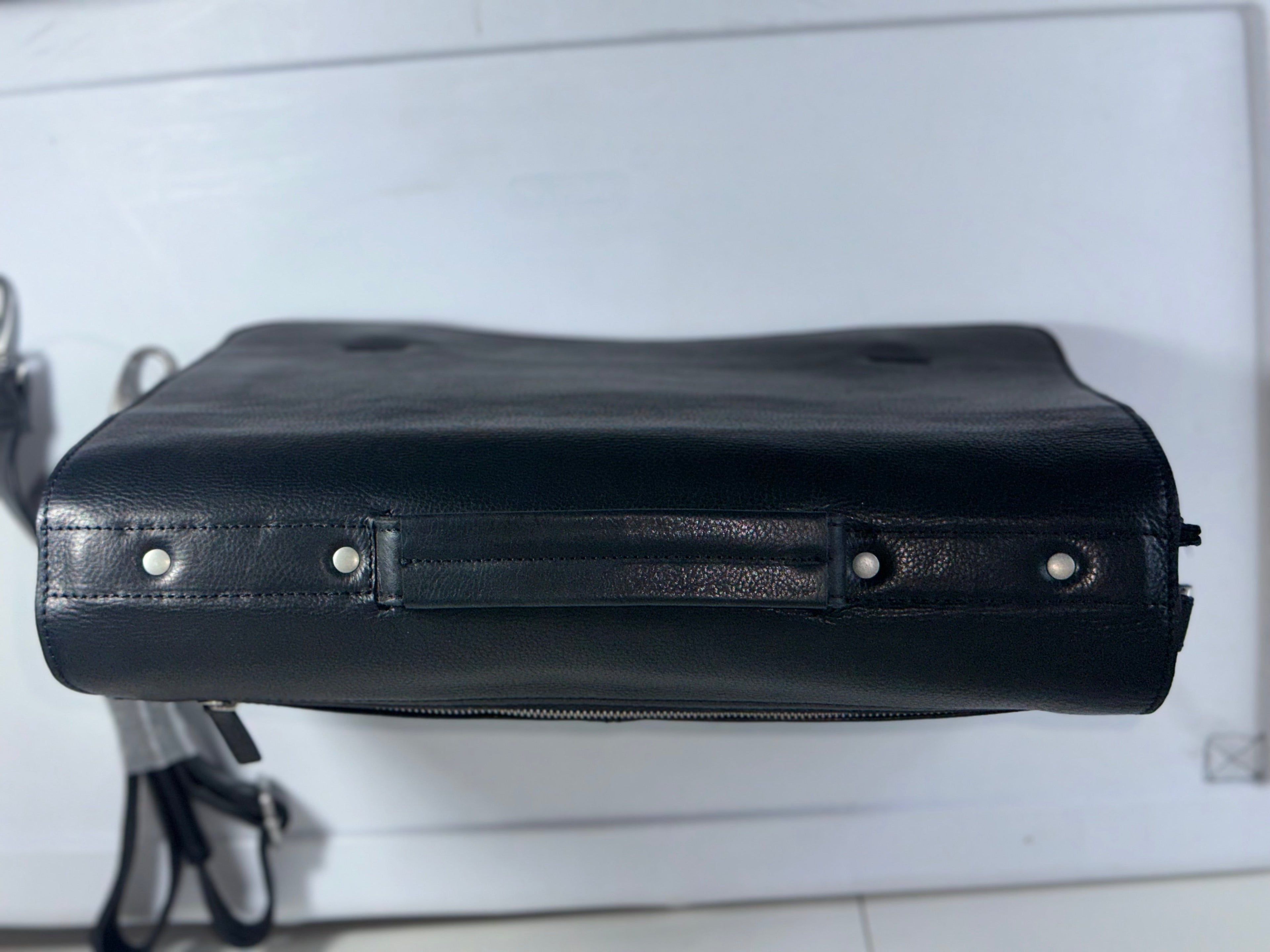 SAMPLE SALE #31 Brikmond 100% Leather  Executive 1 briefcase