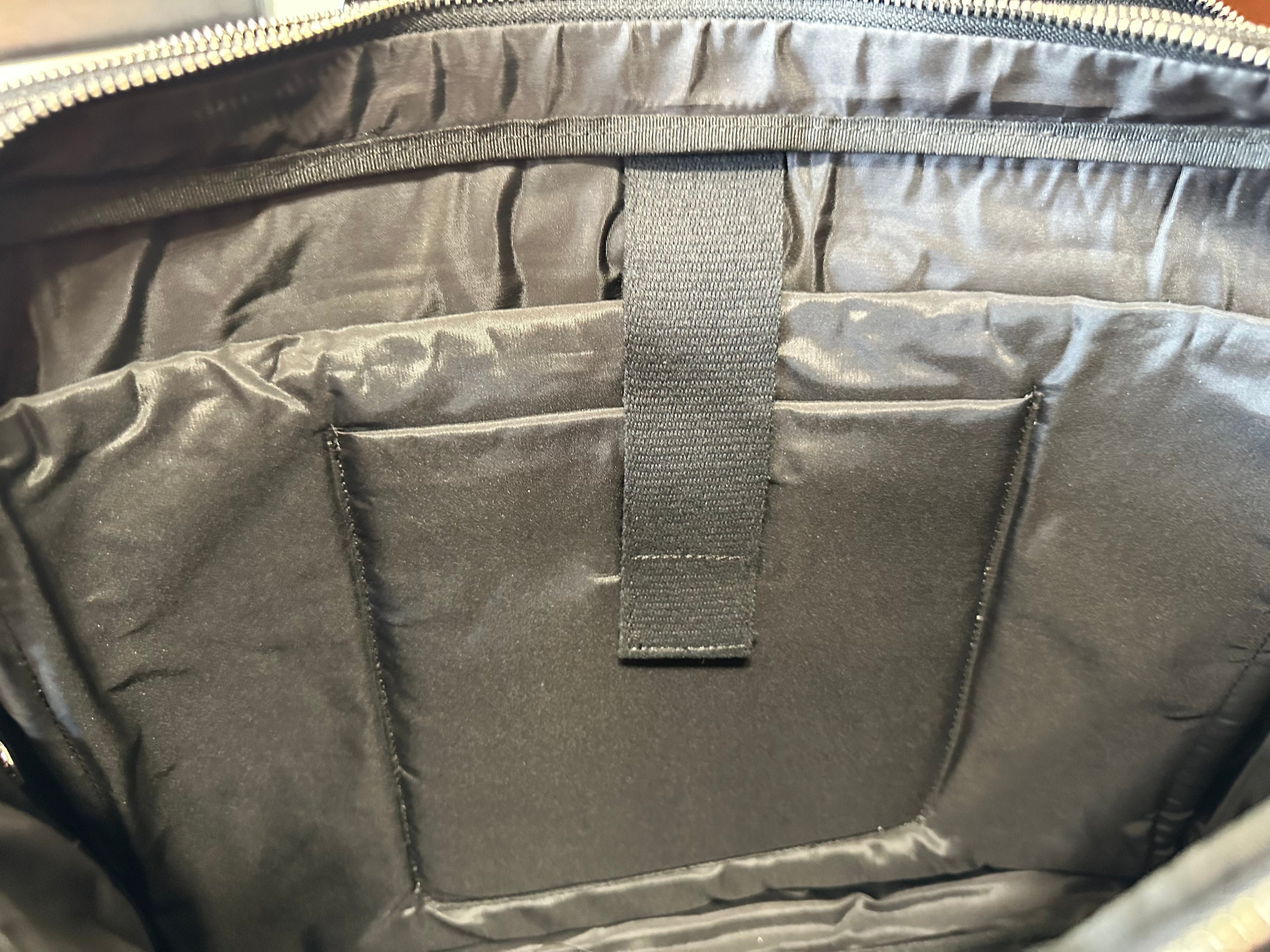 Sample Sale #36 Brikmond 100% leather polished cow  Executive 1 briefcase